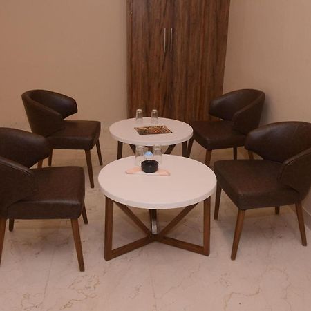 Hotel Bharat Kota  Bagian luar foto