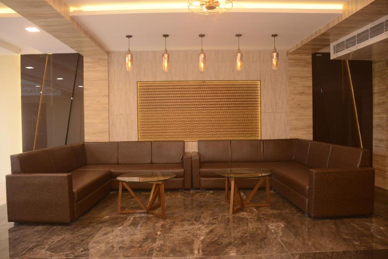 Hotel Bharat Kota  Bagian luar foto