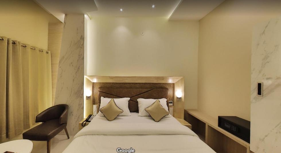 Hotel Bharat Kota  Bagian luar foto